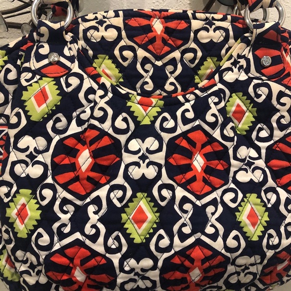 Beautiful Vera Bradley Purse - Picture 2 of 3
